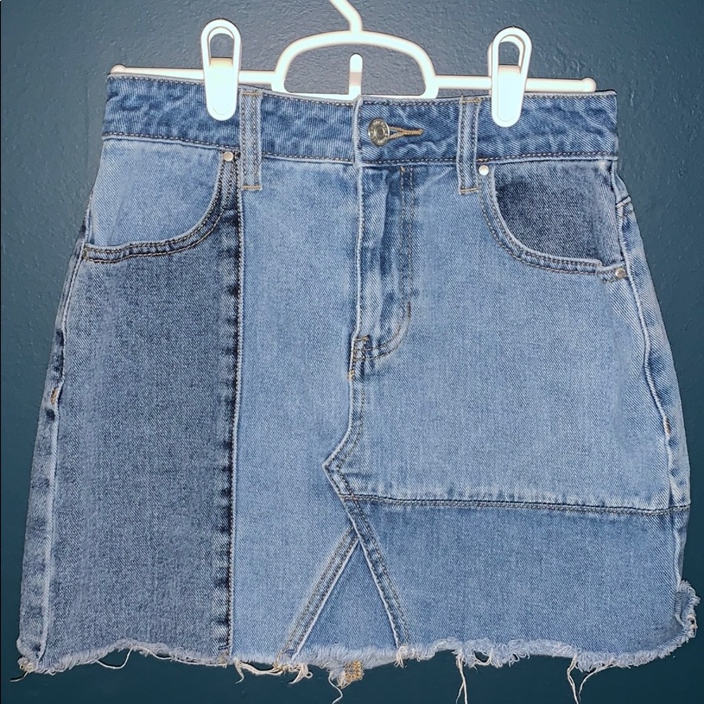 PacSun patch denim jean skirt 23